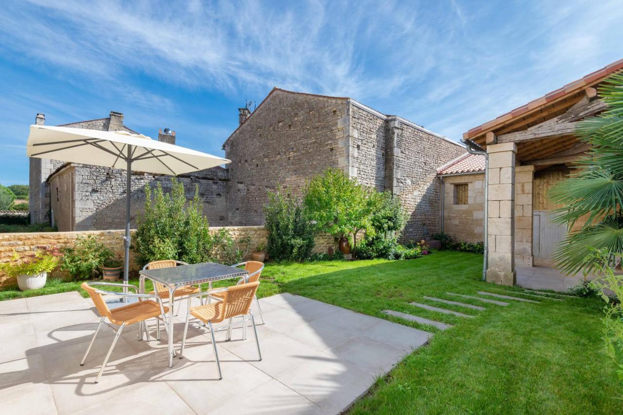 Reves D'Autise Bed & Breakfast Nieul-sur-l'Autise Luaran gambar
